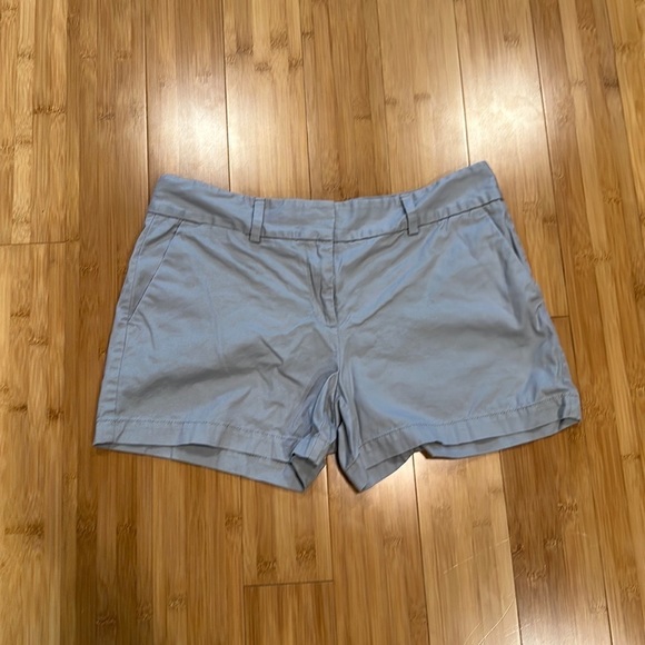LOFT Pants - LOFT shorts size 6 women’s